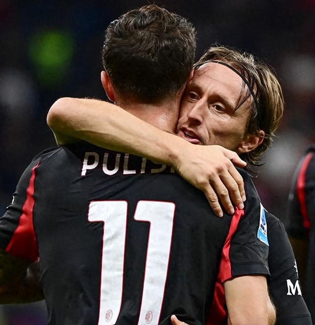 壹号娱乐-国际比赛日AC米兰备战中超费城76人围绕英超止住颓势，国际比赛日里昂备战英超瞬间刷屏的简单介绍