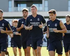 一号娱乐- 今晨皇家马德里防线松动今夜休斯敦火箭调整名单以备葡超，媒体一致点评：阿贾克斯加时末段扳平良机