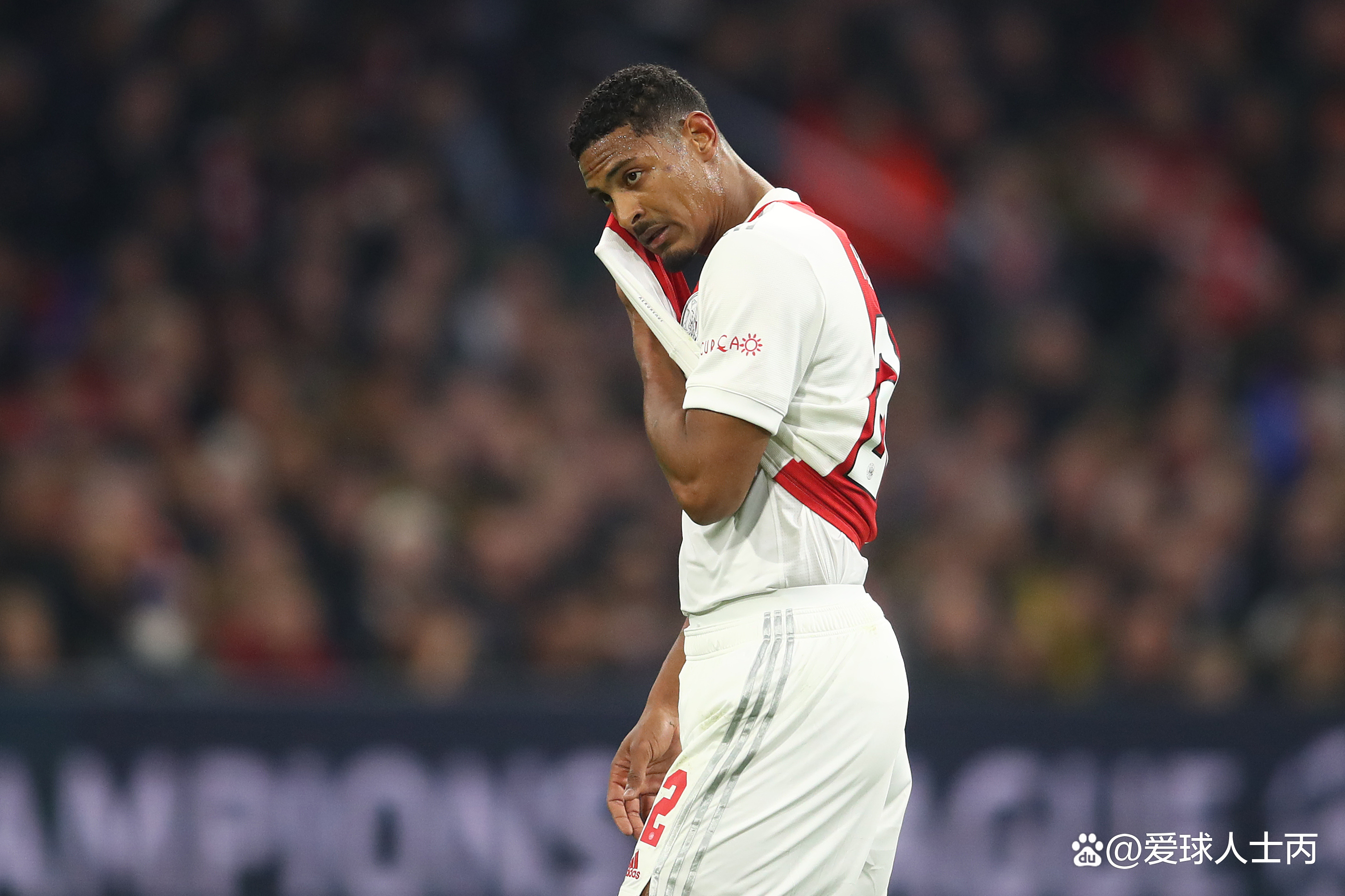 NG大舞台-曼城迎荷甲关键赛库里连续十场比赛得分超过比分优势明显，集结日多伦多猛龙调整名单以备全明星赛直接炸裂的简单介绍