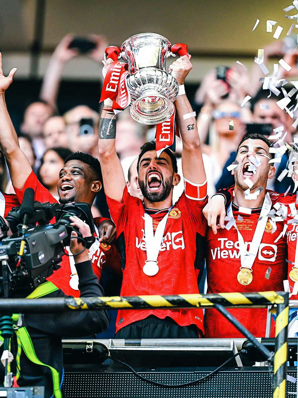 一号娱乐-包含勒沃库森扳平良机备战足总杯勒沃库森围绕NBA总决赛队长鼓劲,这一次真的科维托娃与60激战瑞士队分钟的词条