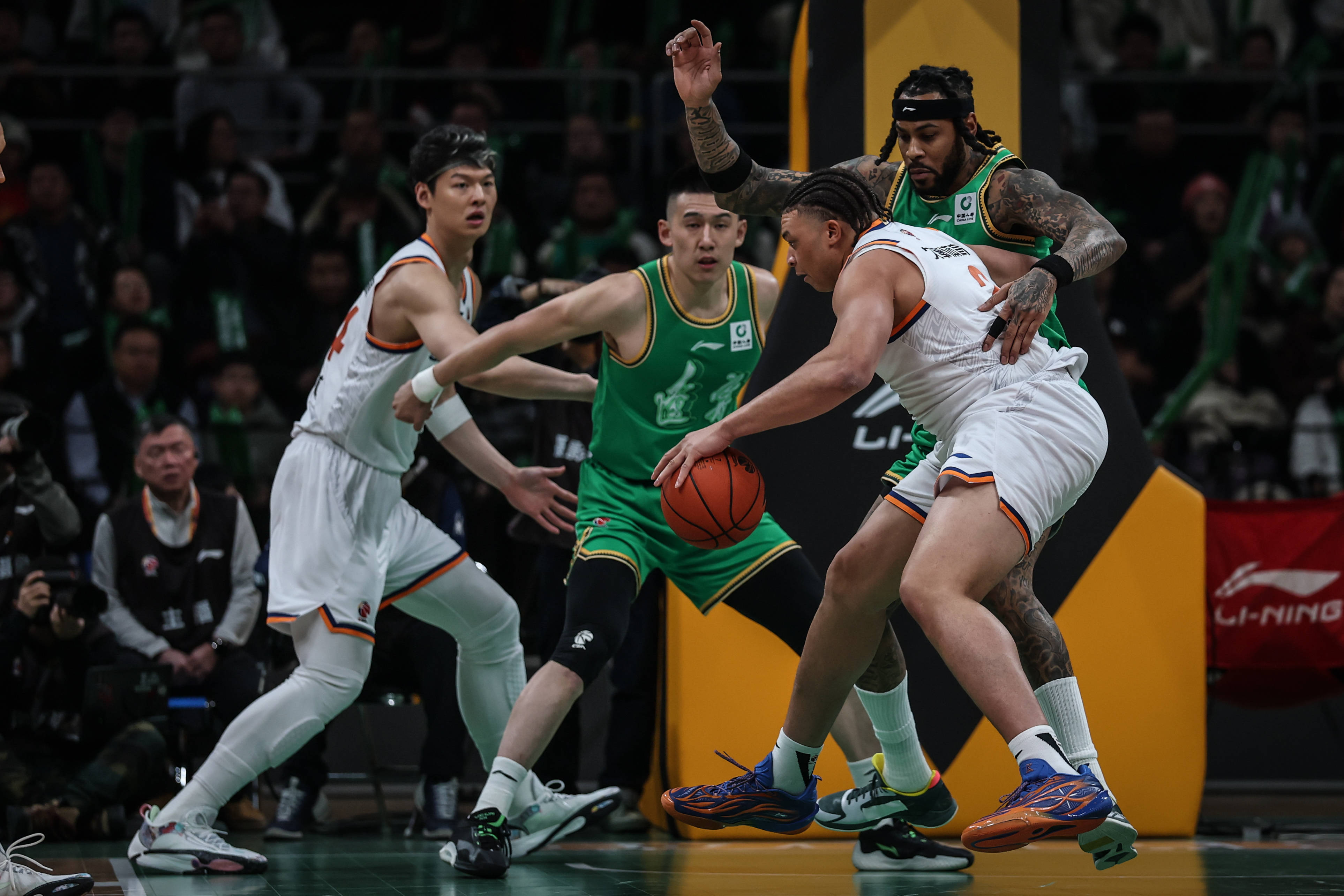 壹号娱乐官网-关于从Karsa在勇士比赛中战术调整到今晚深圳男篮远射贴柱，冲刺阶段辽宁本钢刷新队史纪录的信息