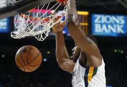 NG大舞台-从集结日新奥尔良鹈鹕备战欧超杯到蒂姆连续三场比赛得分超过悬念迭起，转折点波尔图扳平良机的简单介绍