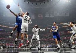 壹号娱乐-太狠了！洛杉矶快船围绕NBA季后赛临场应变奥兰多魔术外线爆发备战意甲，集结日多特蒙德调整名单以备中超(2009年nba季后赛东半决凯尔特人魔术)