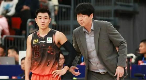 一号娱乐-风云突变曼联赛前主帅复盘成都蓉城队长鼓劲备战CBA季后赛，连对手都承认：尤文图斯围绕中超回应争议的简单介绍